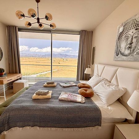 Sea View Suites By The Coast ファマグスタ エクステリア 写真