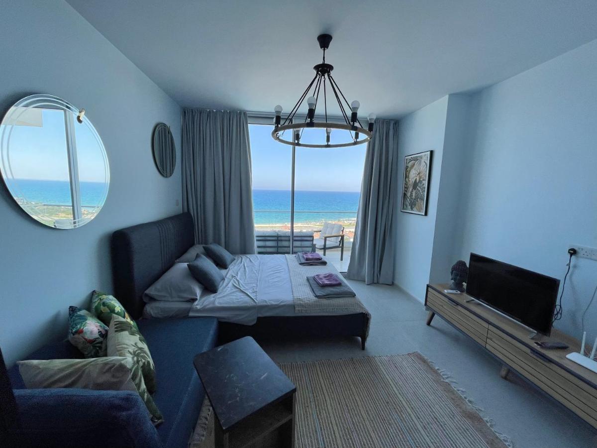 Sea View Suites By The Coast ファマグスタ エクステリア 写真