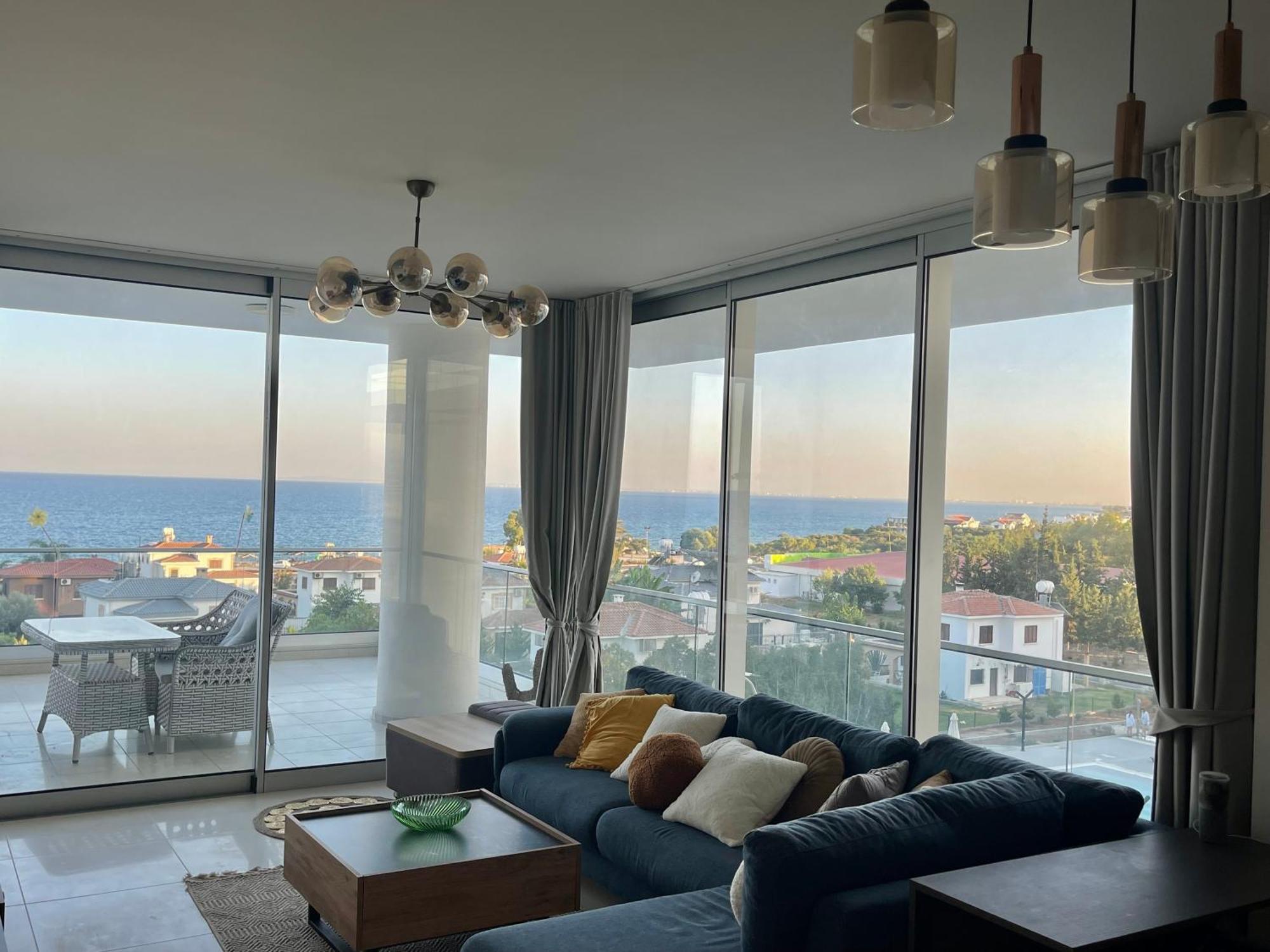 Sea View Suites By The Coast ファマグスタ エクステリア 写真